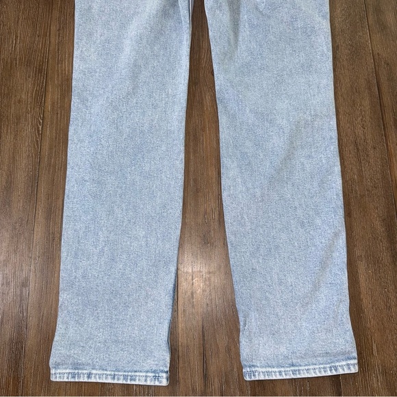 Hollister Ultra High Rise Mom Jean 90s 26R 2R Ankle Straight ripped distressed - Picture 10 of 10